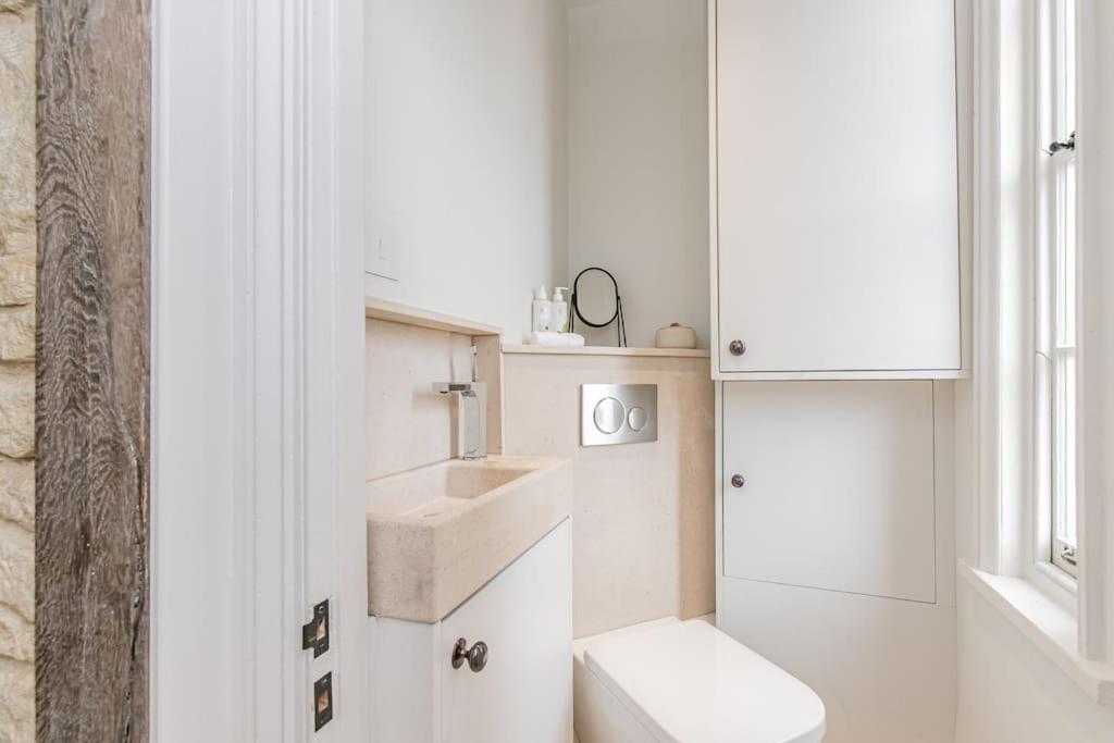 Oxfordshire Living - The Vanbrugh Apartment - Woodstock Buitenkant foto